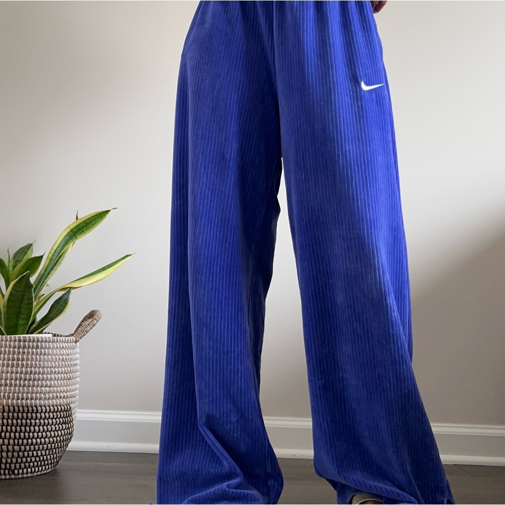 Nike Women's Velour Wide-Leg Pants